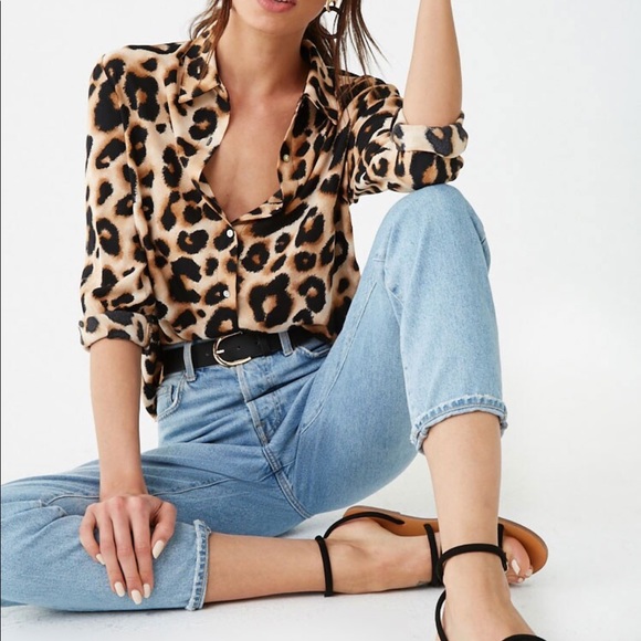 FOREVER 21 - Long Sleeve Top - Picture 2 of 9